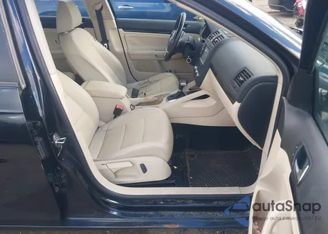 2010 Volkswagen Jetta Wolfsburg Edition from USA, damaged, VIN 3VWRJ7AJ8AM020500